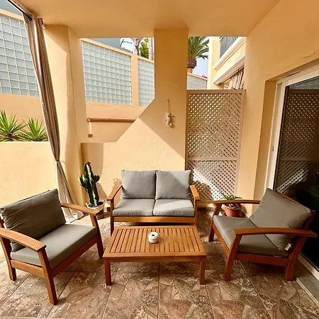 Clara Fanabe * Costa Adeje (Tenerife)