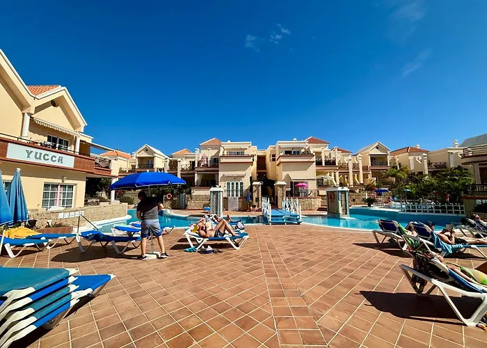 Clara Fanabe * Costa Adeje (Tenerife)