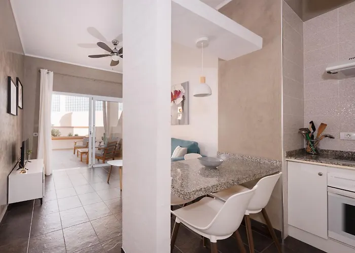 Clara Fanabe Apartamento *